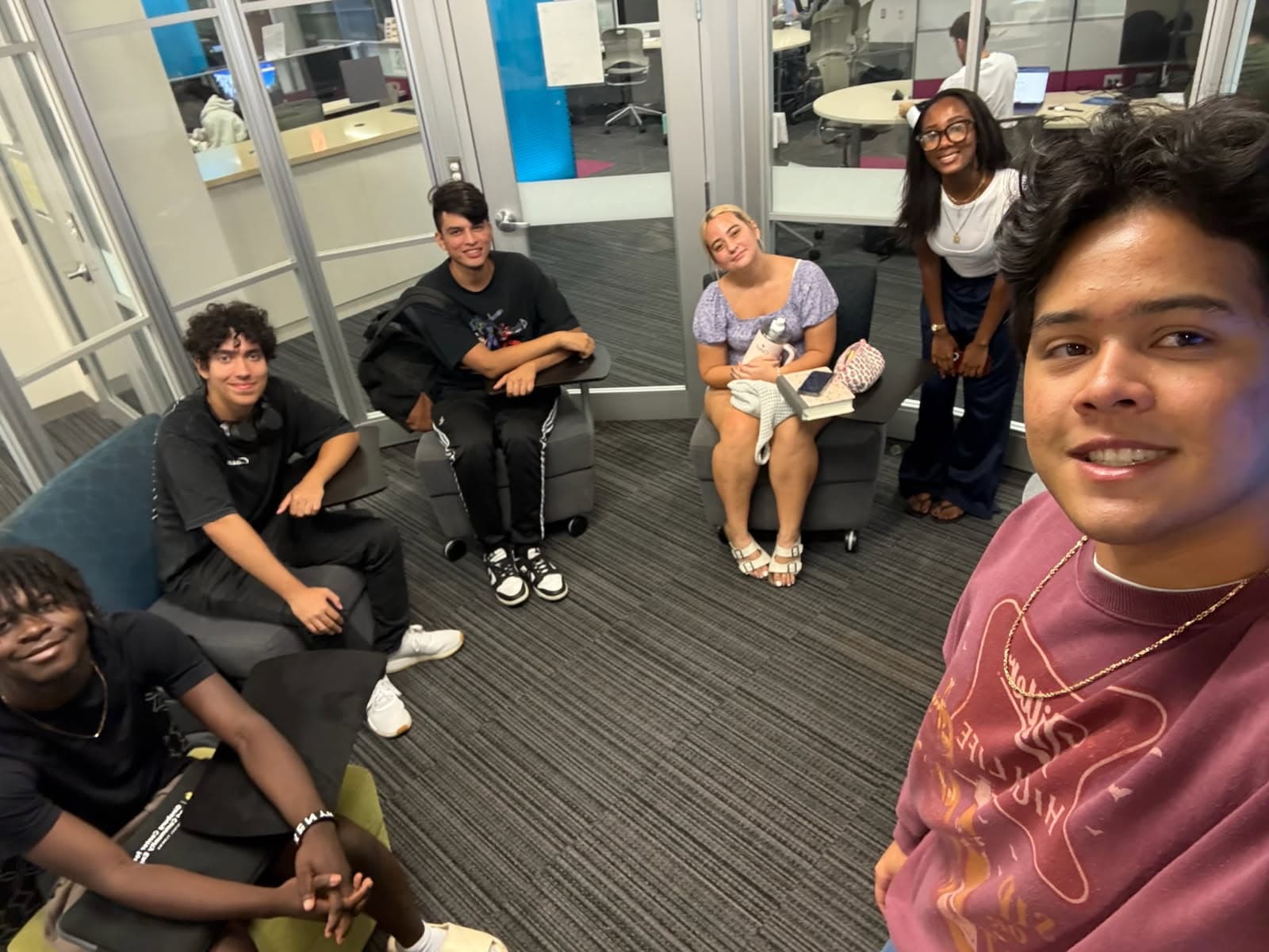 YEF Orlando Welcomes Students to Explore Faith and Build Community at UCF